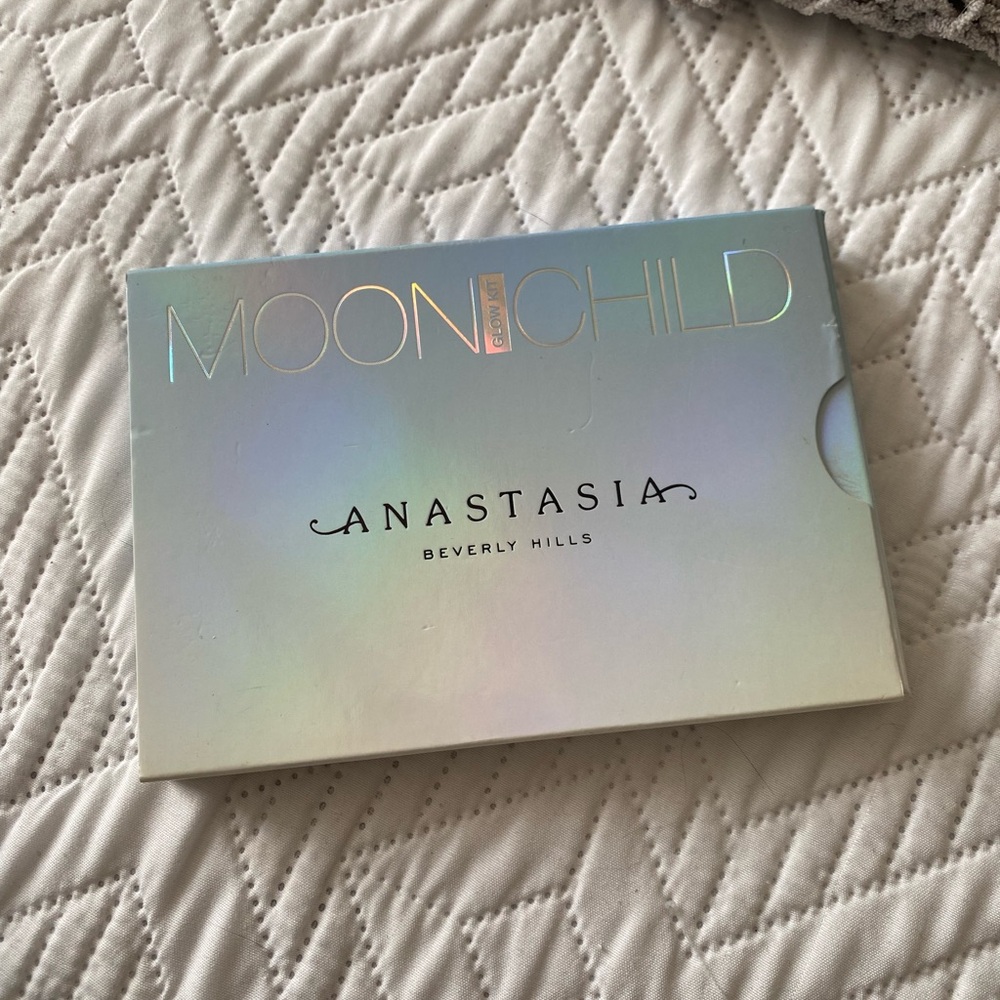 Anastasia Beverly Hills Moonchild Palette